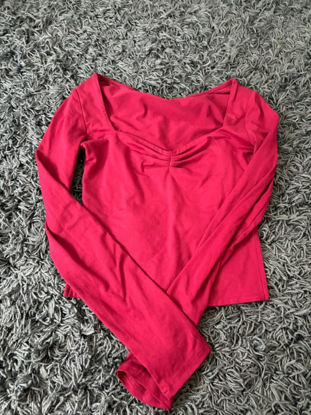 Rue21 Women's Long Sleeve Scoop Neck Top in Red